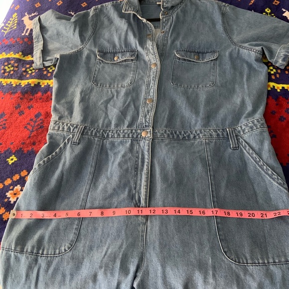 Old Navy tie belt jumpsuit - Picture 8 of 10